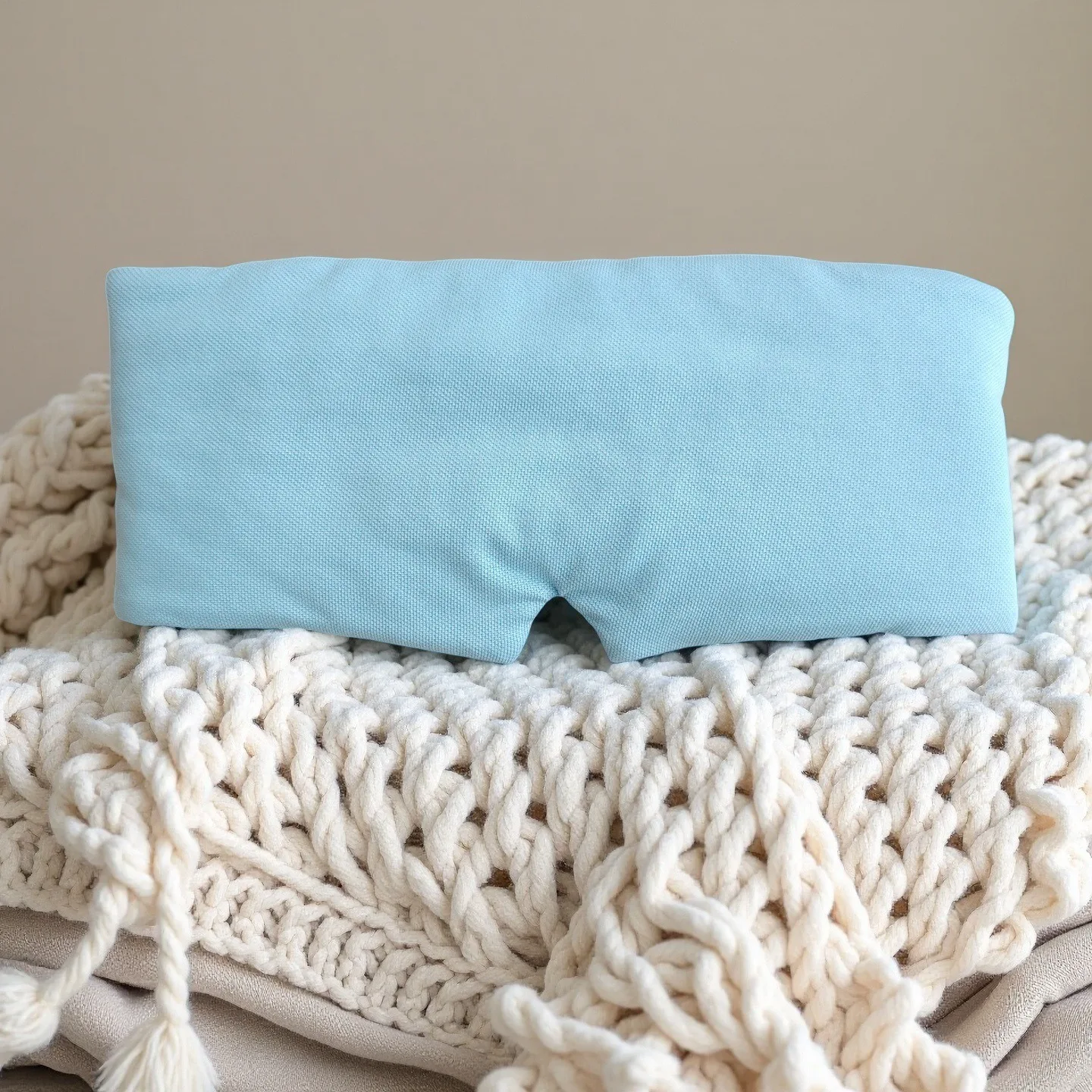 

The New Eye Mask Is Made of Pure Cotton Soft and Ice Free Breathable and Light Blocking Suitable for Deep Sleep During Nap Time