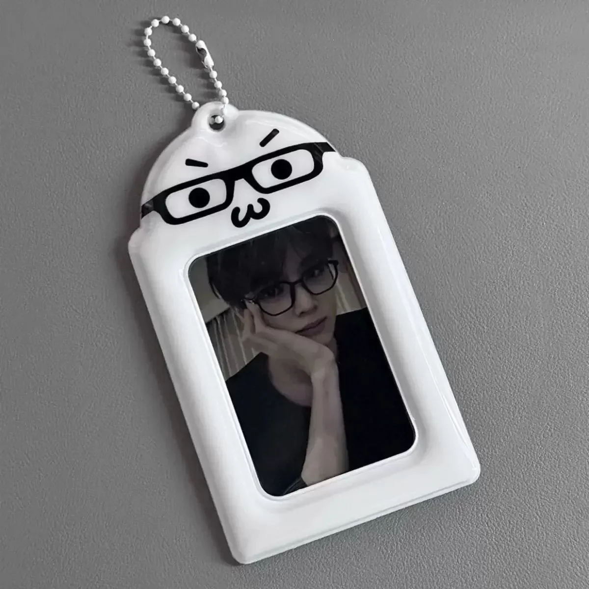 Neuer Niedlicher Fotokartenhalter Kpop Star Sleeve PC-Halter Schlüsselanhänger 3-3,5 Zoll Album Idol Fotokarte Kleine Kartenaufbewahrung – Detail 1