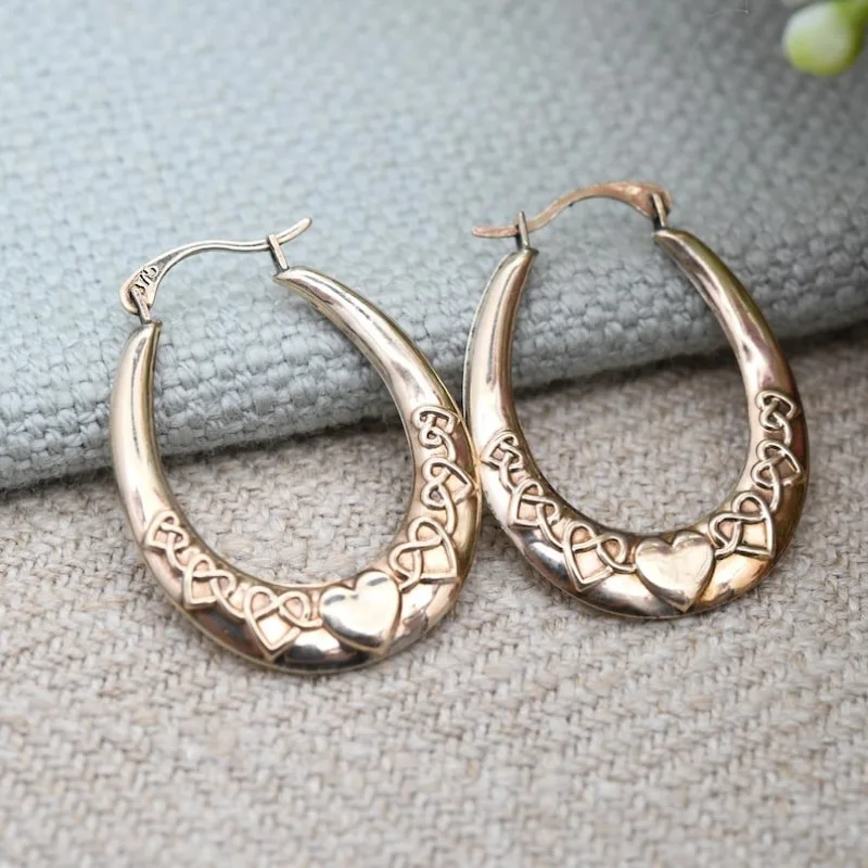 Classic Hand Carved Geometry Heart Hoops Women's Earrings Golden Color Metal Daily Wear Party Jewelry Anniversary Gif