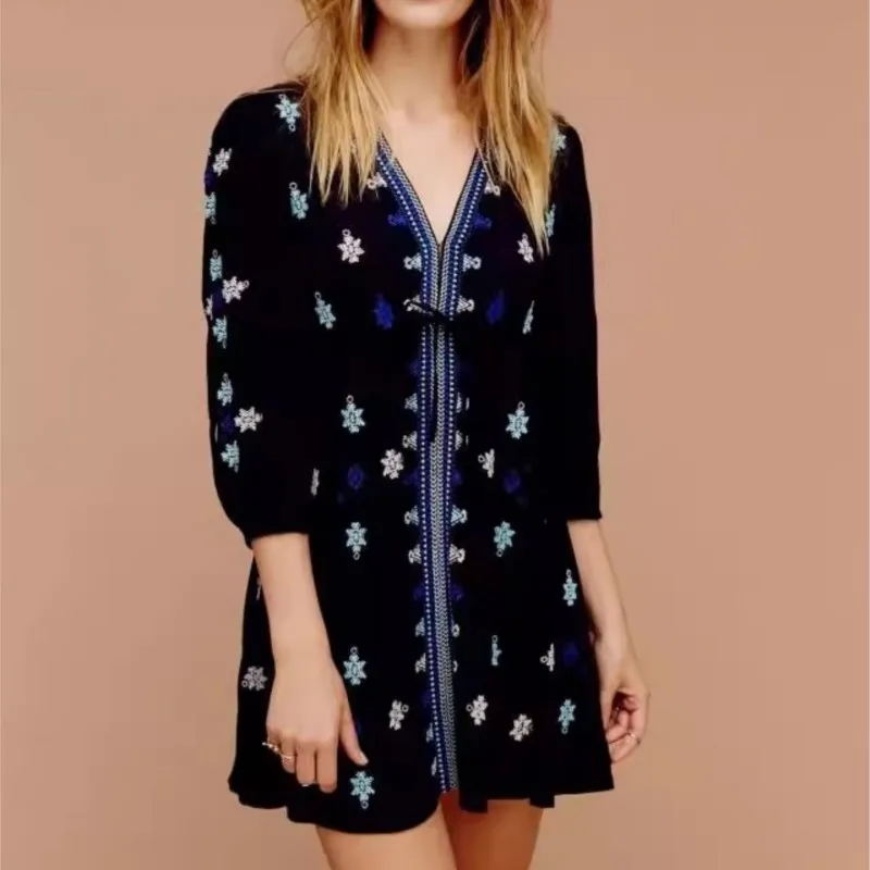 2025 Holiday Stargazer Mini abito ricamato con scollo a V Abito sexy da donna Vita regolabile Manica 3/4 Subtil Hi-Lo Hem Boho Abiti