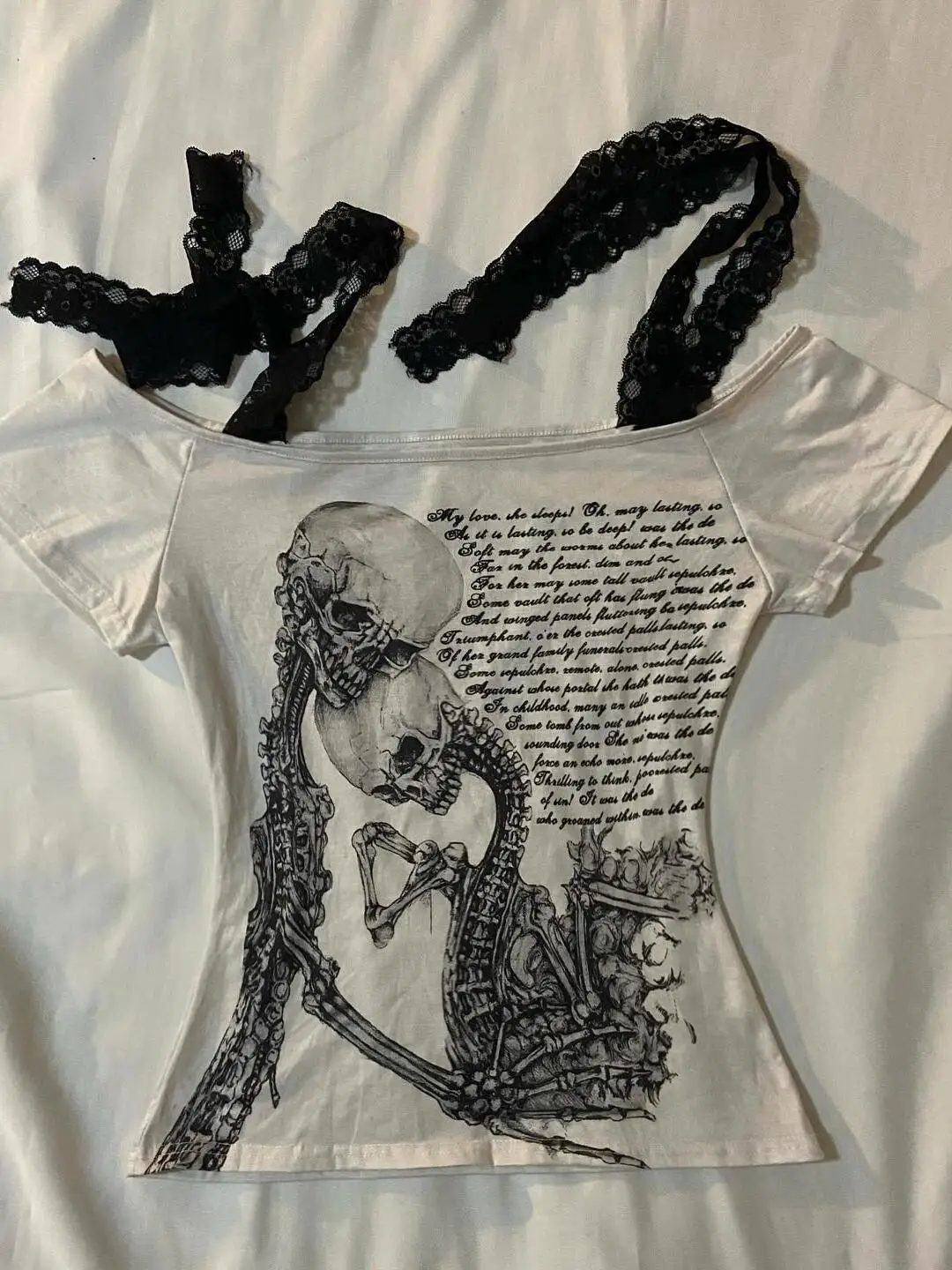 Harajuku Lace Patchwork Short Sleeve T-shirt Women Slim Chic Skull Print T-shirt Women Punk Aesthetic Hottie Tops Streetwear