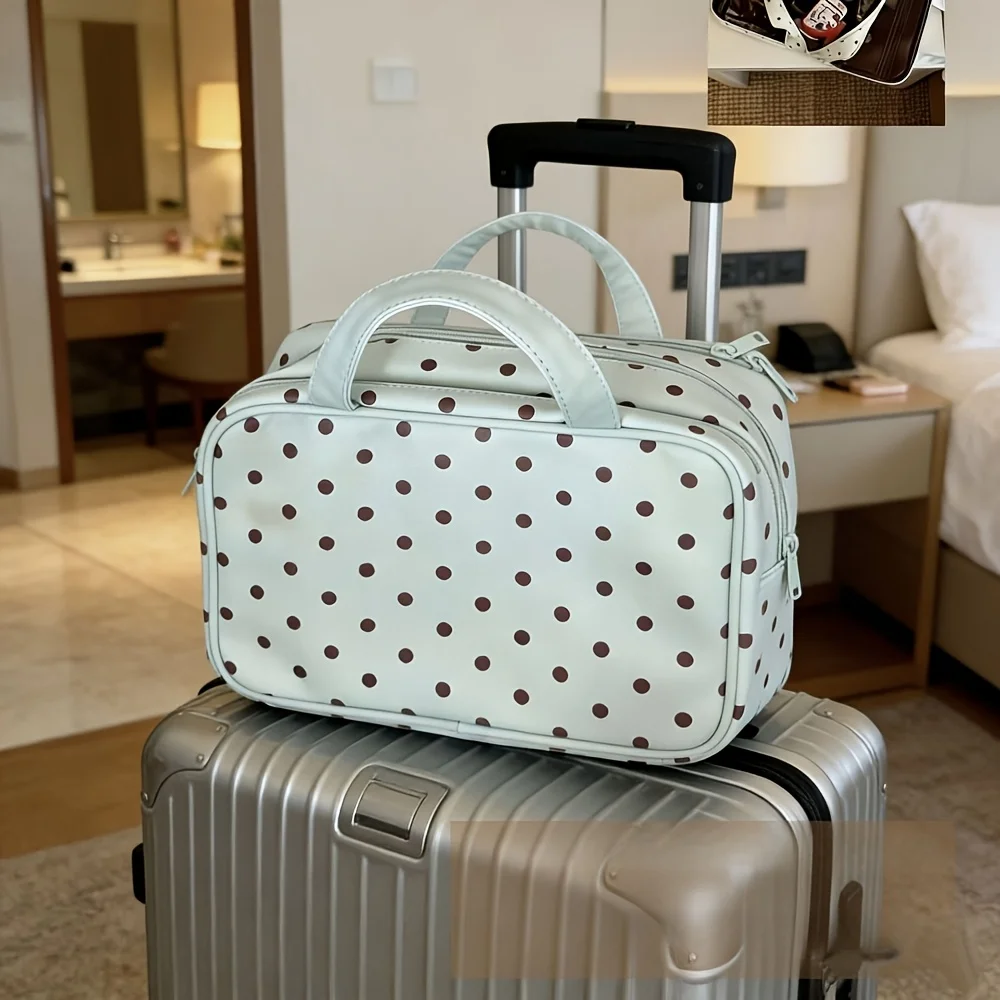 

Women's Handbag 2026 New Three-Layer Compartment Portable Large Capacity Cosmetic Storage Bag Travel Toiletry Bag