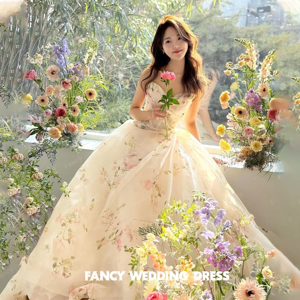 Gaun pernikahan Applique bunga kerah V Fancy gaun pengantin tanpa lengan model Korea pemotretan A Line korset pengantin panjang selantai korset belakang 웨드드레3/2014