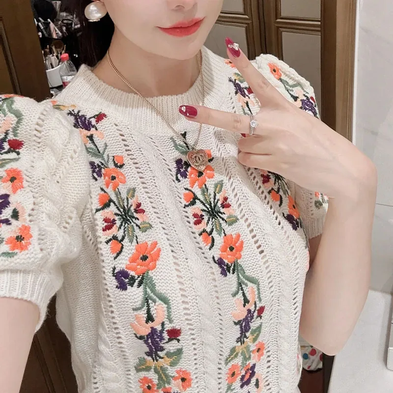 2024 Summer new women sweater Floral embroidery short sleeve knit t shirt women loose o neck pullover knit tees female