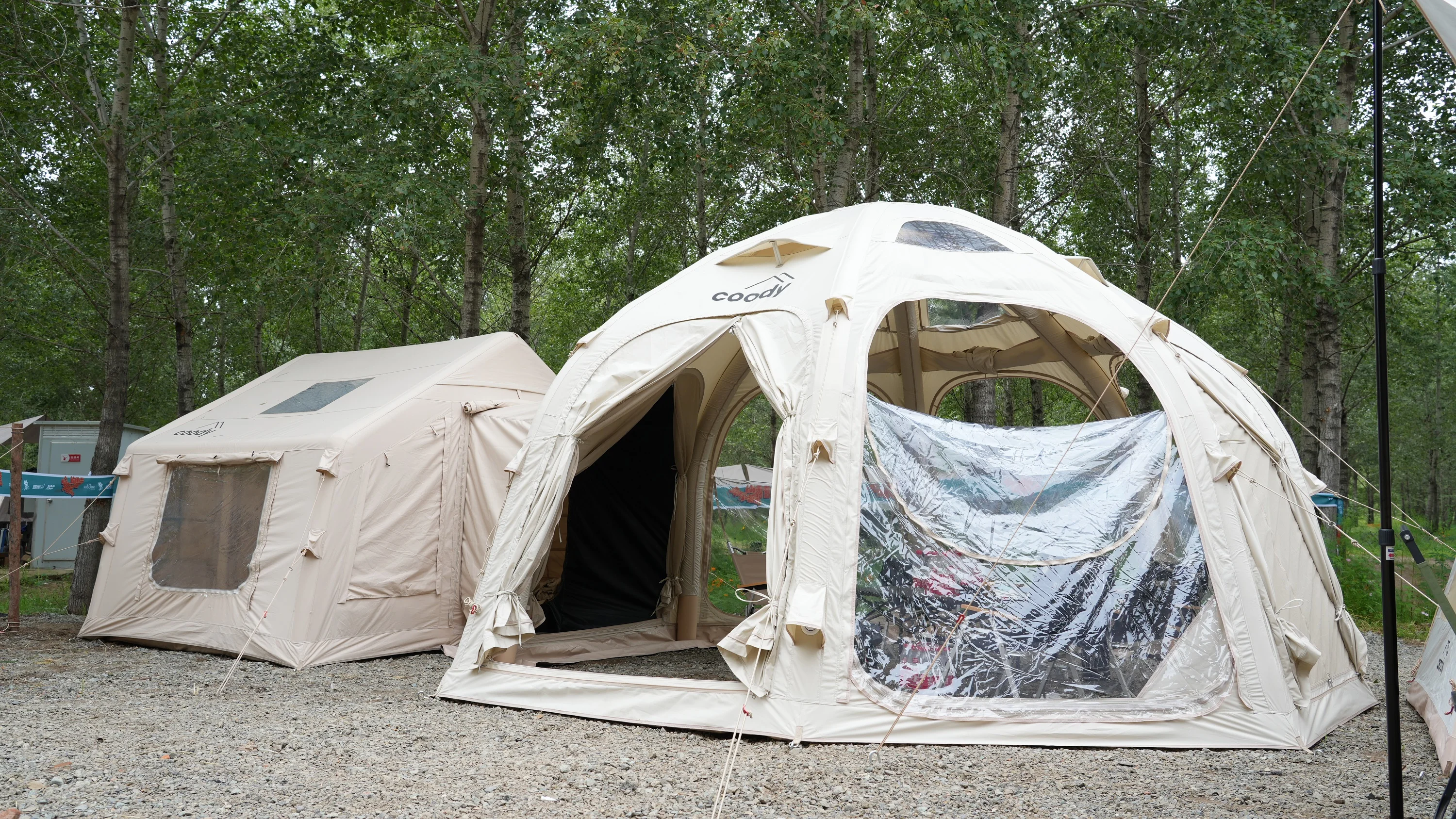 

Luxurious PVC Inflatable Dome Tent for Summer for Outdoor Accommodation During Camping Trips