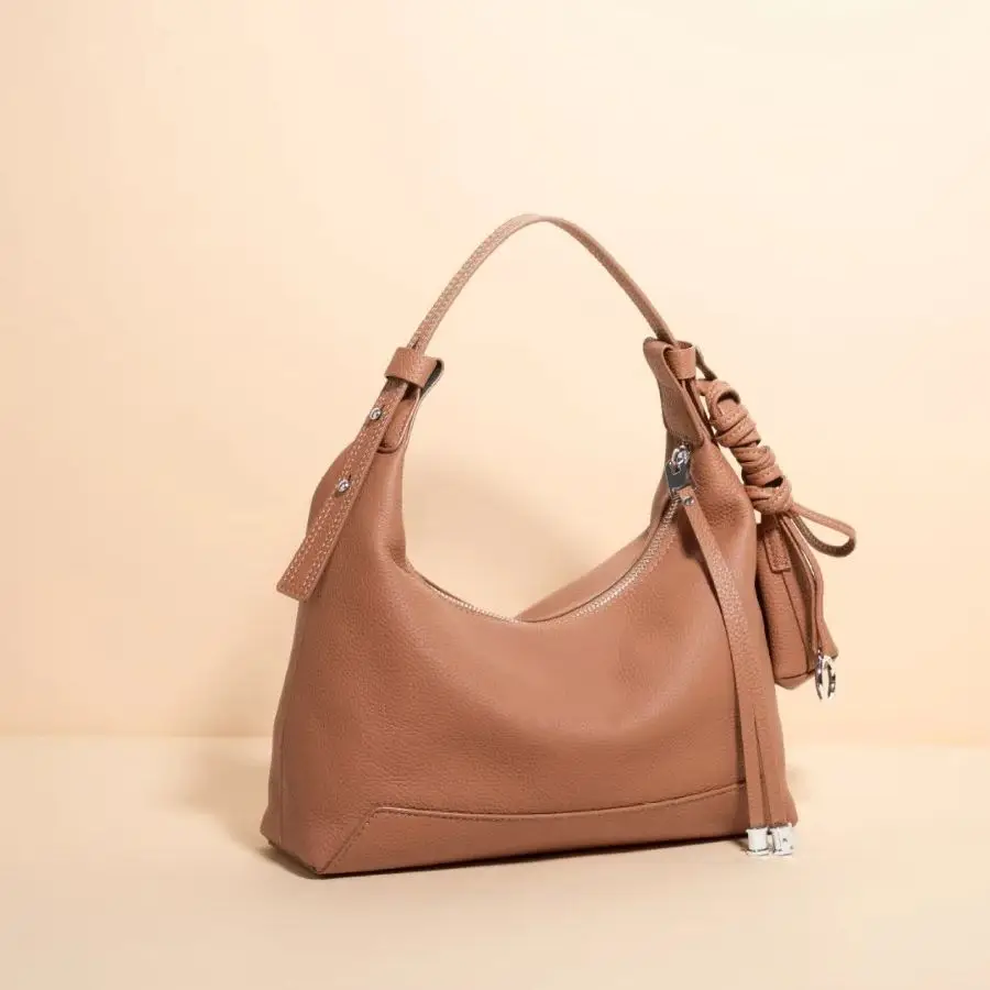 

2025 Luxury Design New Light Luxury Armpit Bag Women's High-end Clutch Handbags Solid Casual New Arrival Women Shoulder Bags