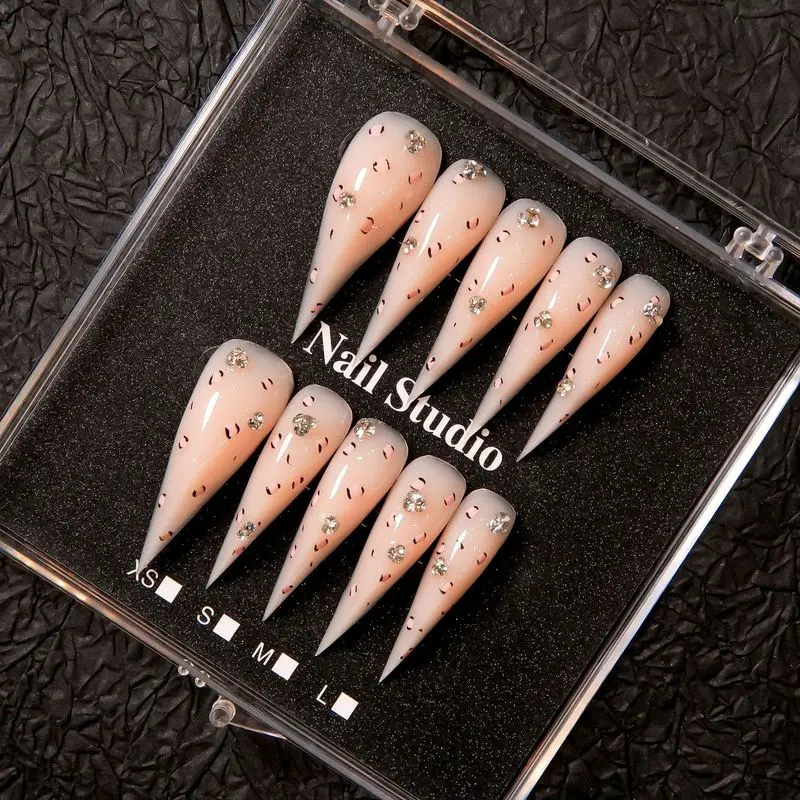 Extra Long Stiletto Press On Nails Nude Pink Leopard Print False Nails Handmade Rhinestone Nail Art For Cosplay Halloween Party