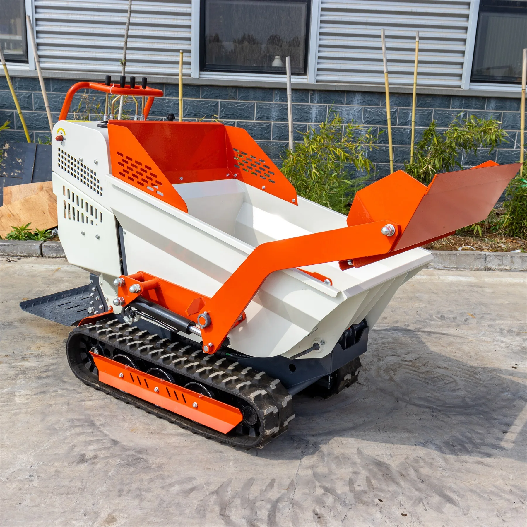 Mini crawler dump truck, orchard transport dump truck, all-terrain general-purpose material handling truck