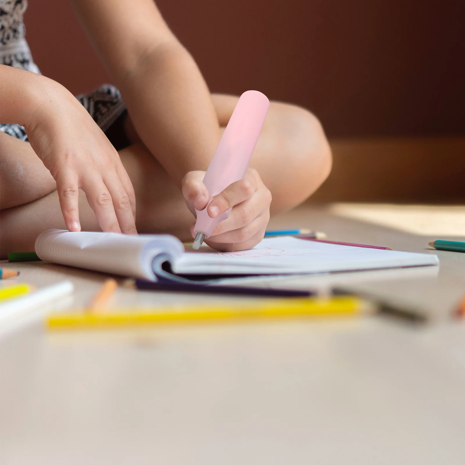 Gomme Modalità di ricarica per disegno elettrico necessaria Mini studente statico carino