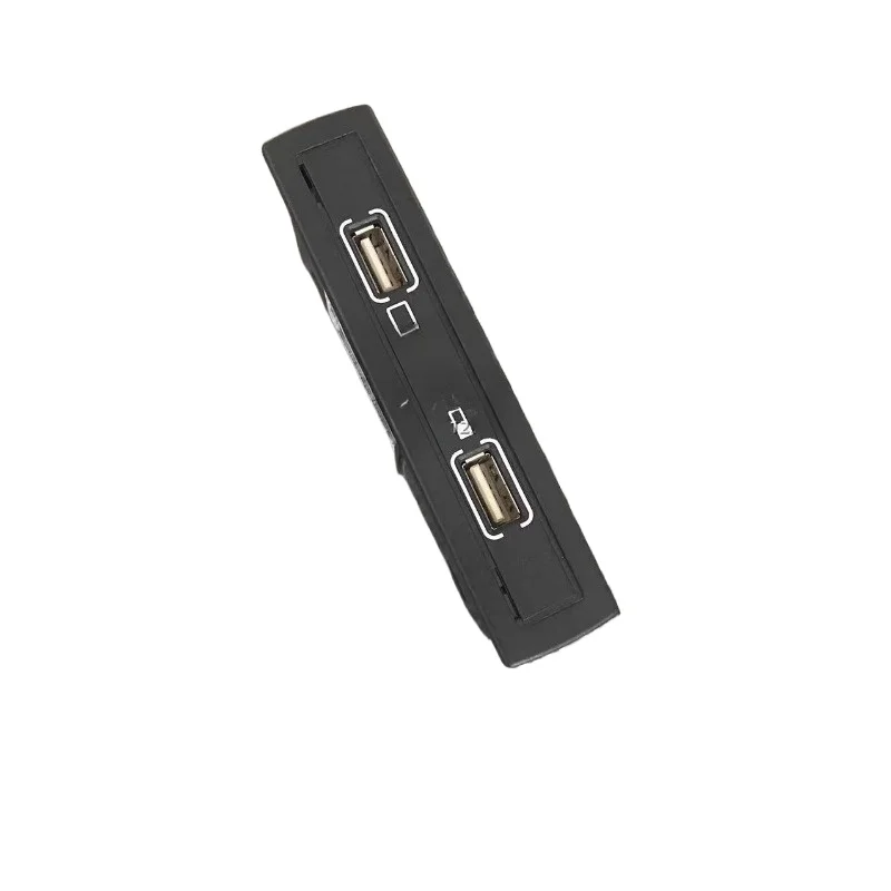 

Car USB Socket for Benz CLA220 GLA200 A200 B200 CLS350 GLE350 E200 SLK