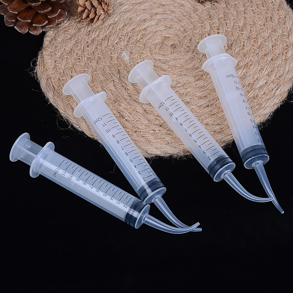 Dental 50 PCs Disposable Dental Irrigation Syringe With Curved Tip 12ml for Dentist Use Dentistry Material