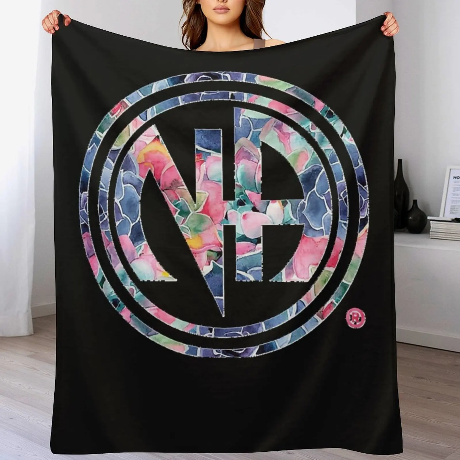 Cool NA Logo Narcotics Anonymous NA AA Essential Throw Blanket