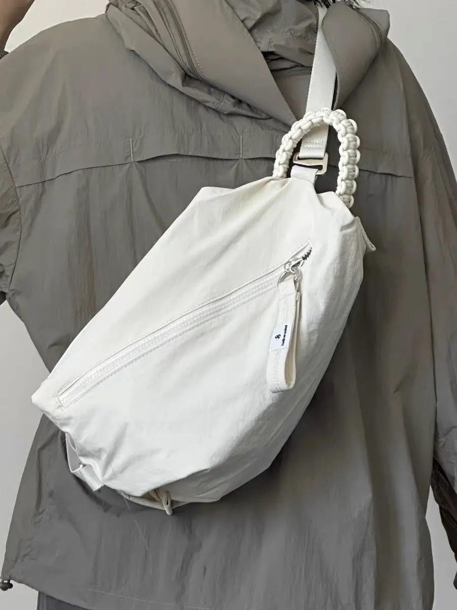 2025 New Korean New Pures and Bags Crossbody Fashion Simple Nylon Zipper Office Wimen Bags