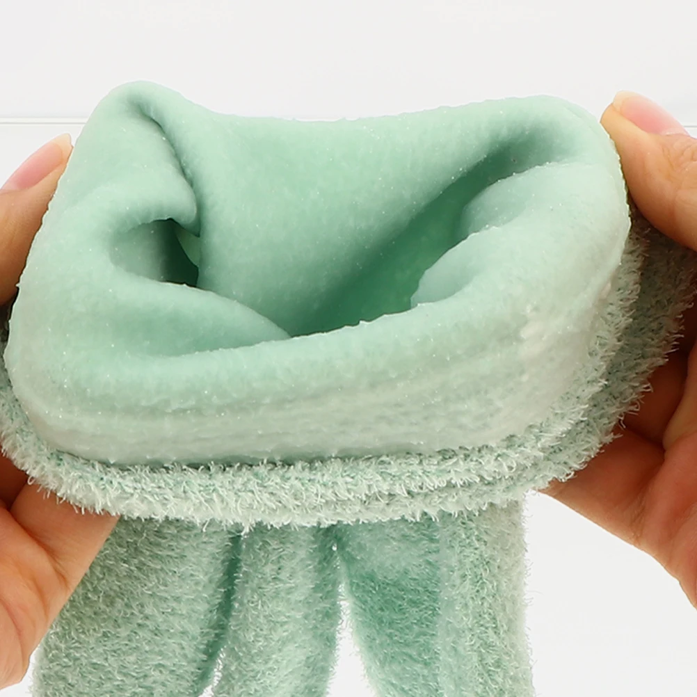 2Pairs Yarn Touchscreen Gloves Moisturizing Socks Soft Dry Skin Care Light Green Gloves for Dry Hands