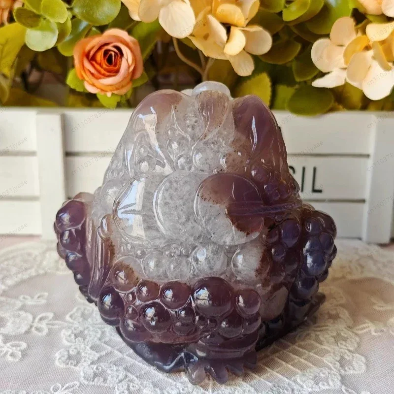 Natural agate crystal golden toad ornament, lucky town house, feng shui ornament