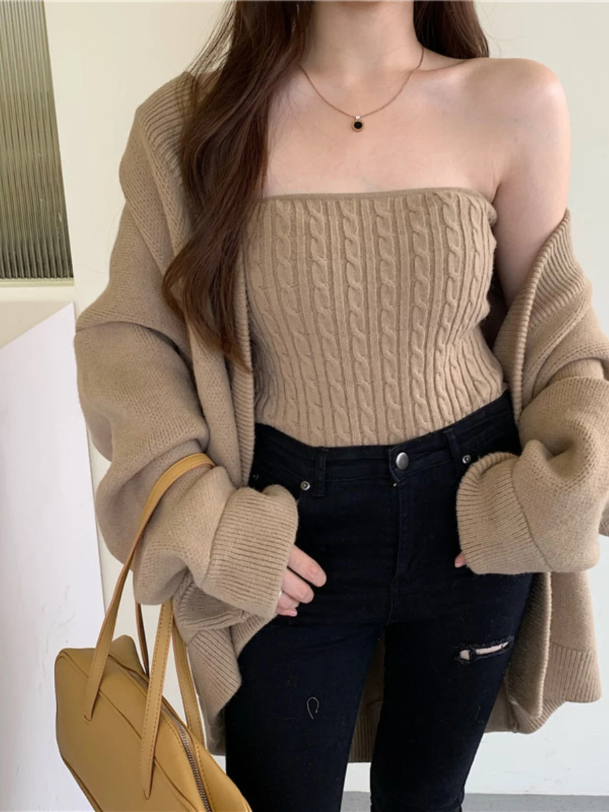Chic Vintage Loose Knitted Wrap Chest Crop Top And Vest Two Piece Set for Women Warm Thermal Pure Color Commute Style Long Sl...