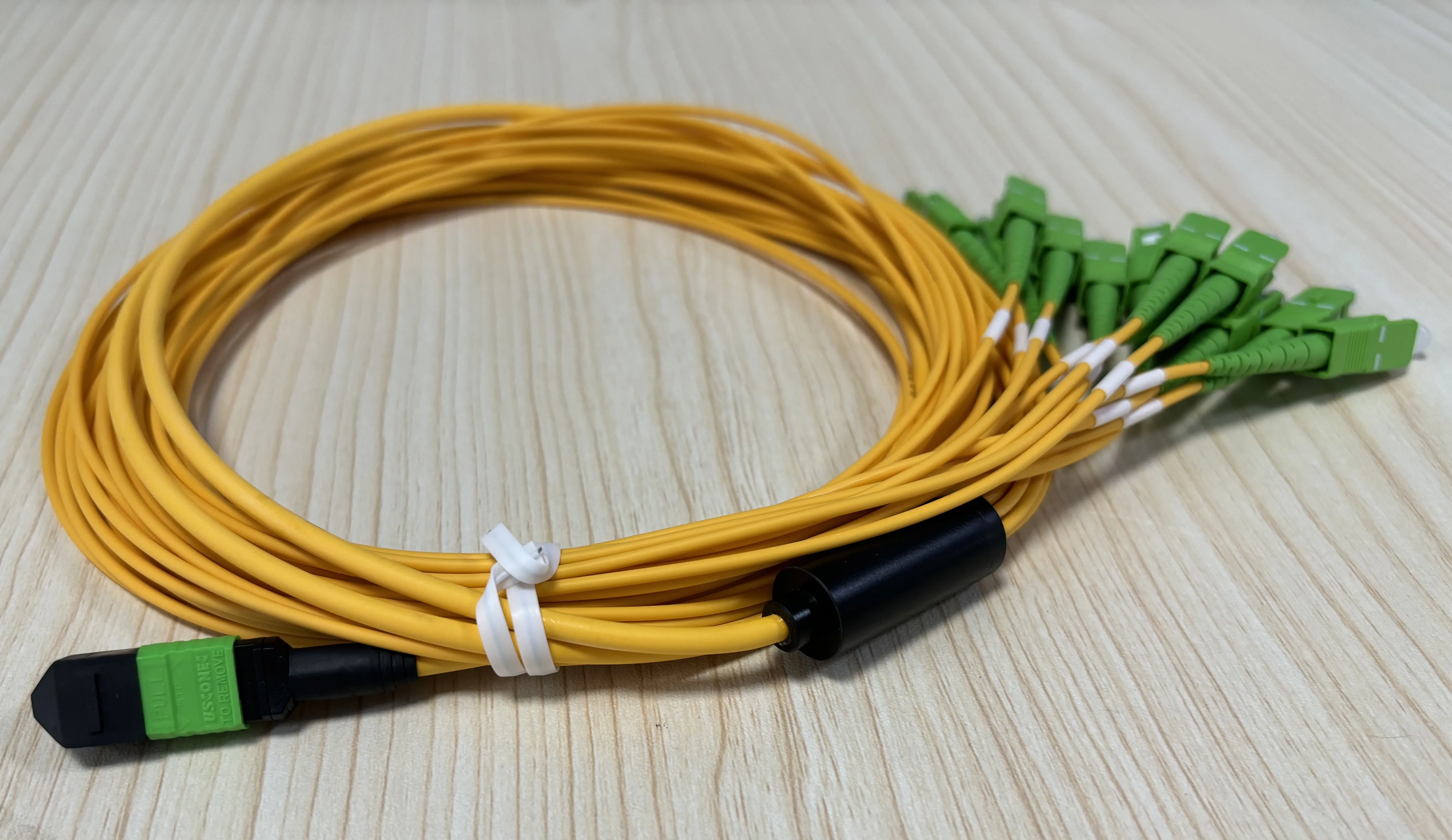 

2025 hot sale Mini 3.0mm Optical Cable Patch Cord Trunk with 12~24 Cores Fiber Optic Internet Jumper Equipment FTTH Network SC/L