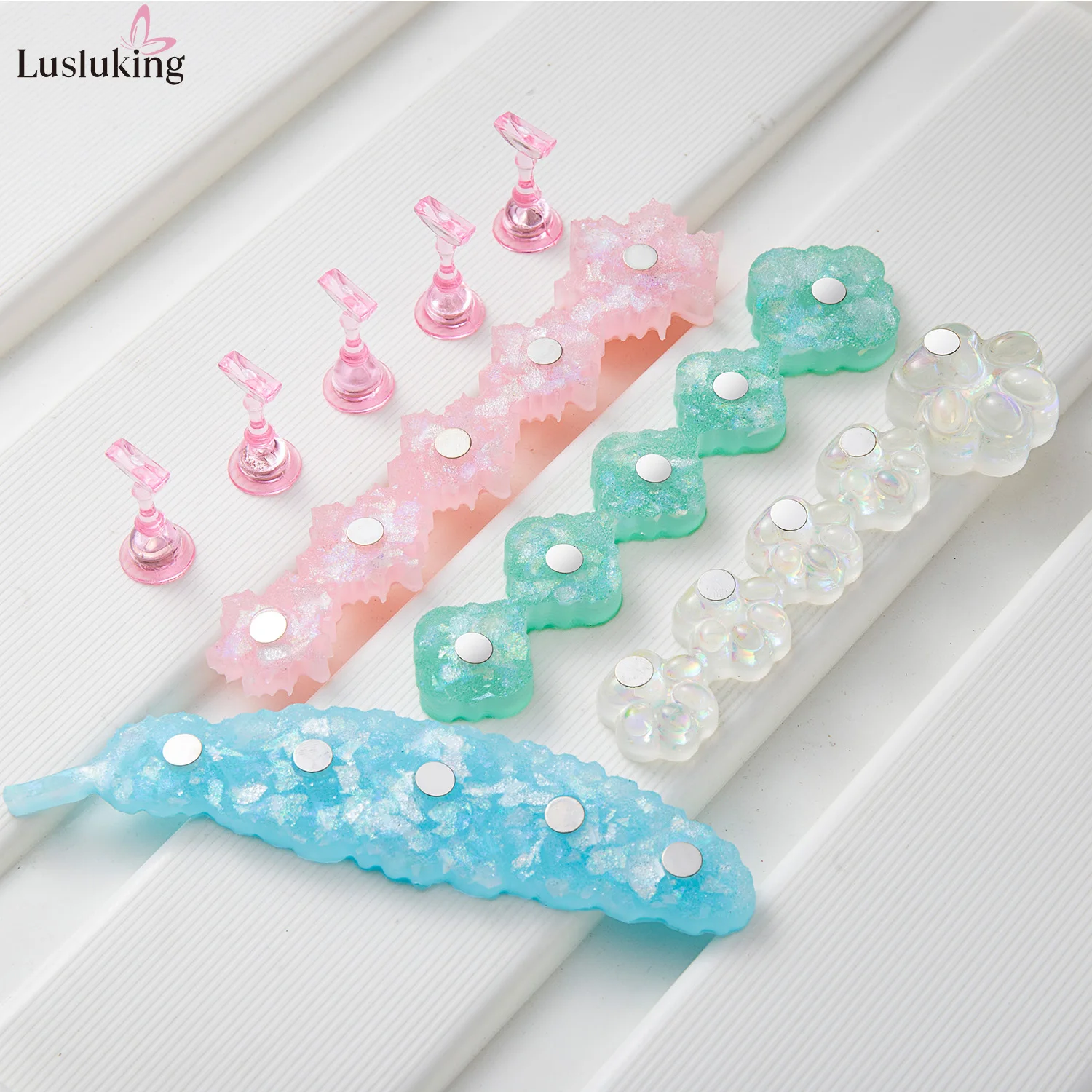 

5PCS Acrylic Magnetic Nail Holder Set Aurora Glitter Tool for Press On Nail Practice Display Stand Nail Art Supplies Photo Prop