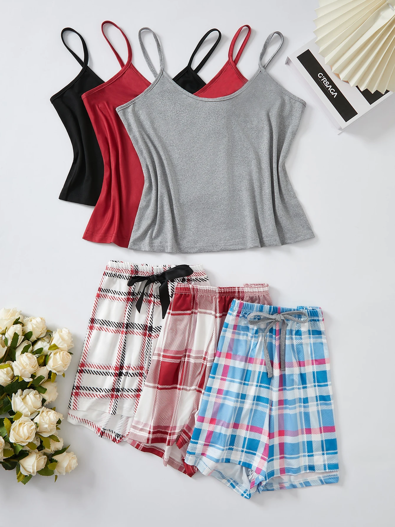 Three sets of women\'s pajamas new style solid color halter top plaid shorts casual home wear comfort set