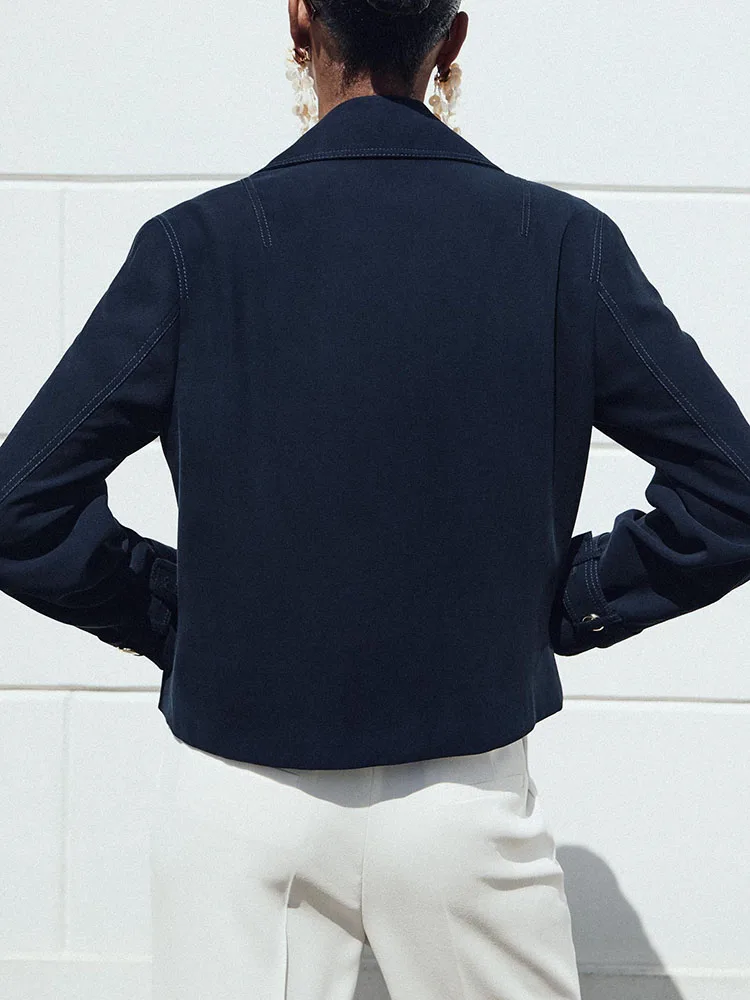 세련된 퓨어 컬러 출퇴근용 여성 신상 더블 라펠 다용도 가을 2025 심플 디자인