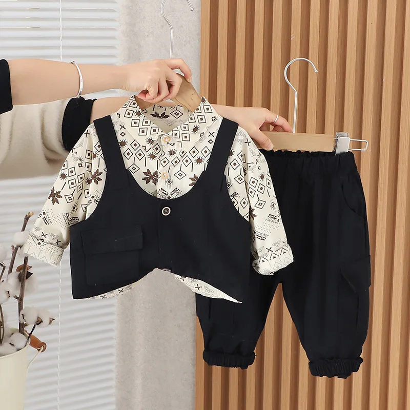 2024 Spring Baby Outfits for Boy Clothes 1 To 2 Years Korean Fashion Single Pockets Vest + Shirts + Pants 3PCS Toddler Boys Suit image 3