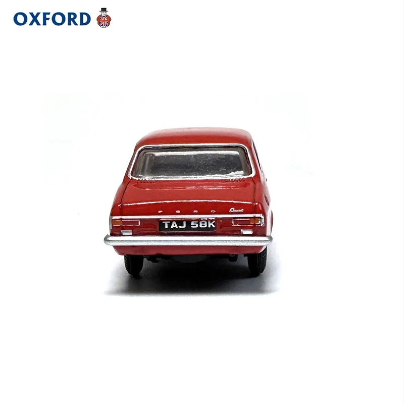 

OXFORD 1:76 Scale MK1/Mk2 Alloy Simulation Car Model Static Collection Decorated Holiday Toy Souvenir Gift