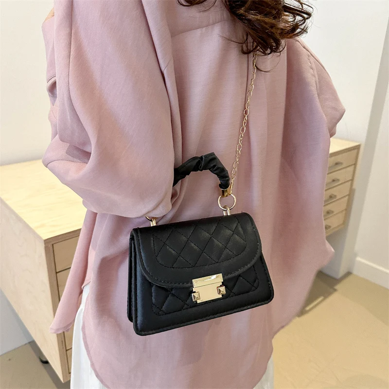 Fashion Leisure Women\'s Handbags PU Solid Color Crossbody Bag Metal Decoration Flap Female Shoulder Bag For Commute Outings