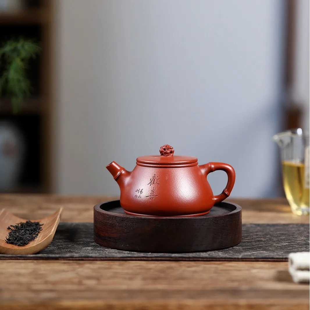 Yixing Exquisite Carved Tea Pot Made From Original Mineral Zhuni Clay Creative Taihu Stone Teapot Handmade Purple Clay Teapot