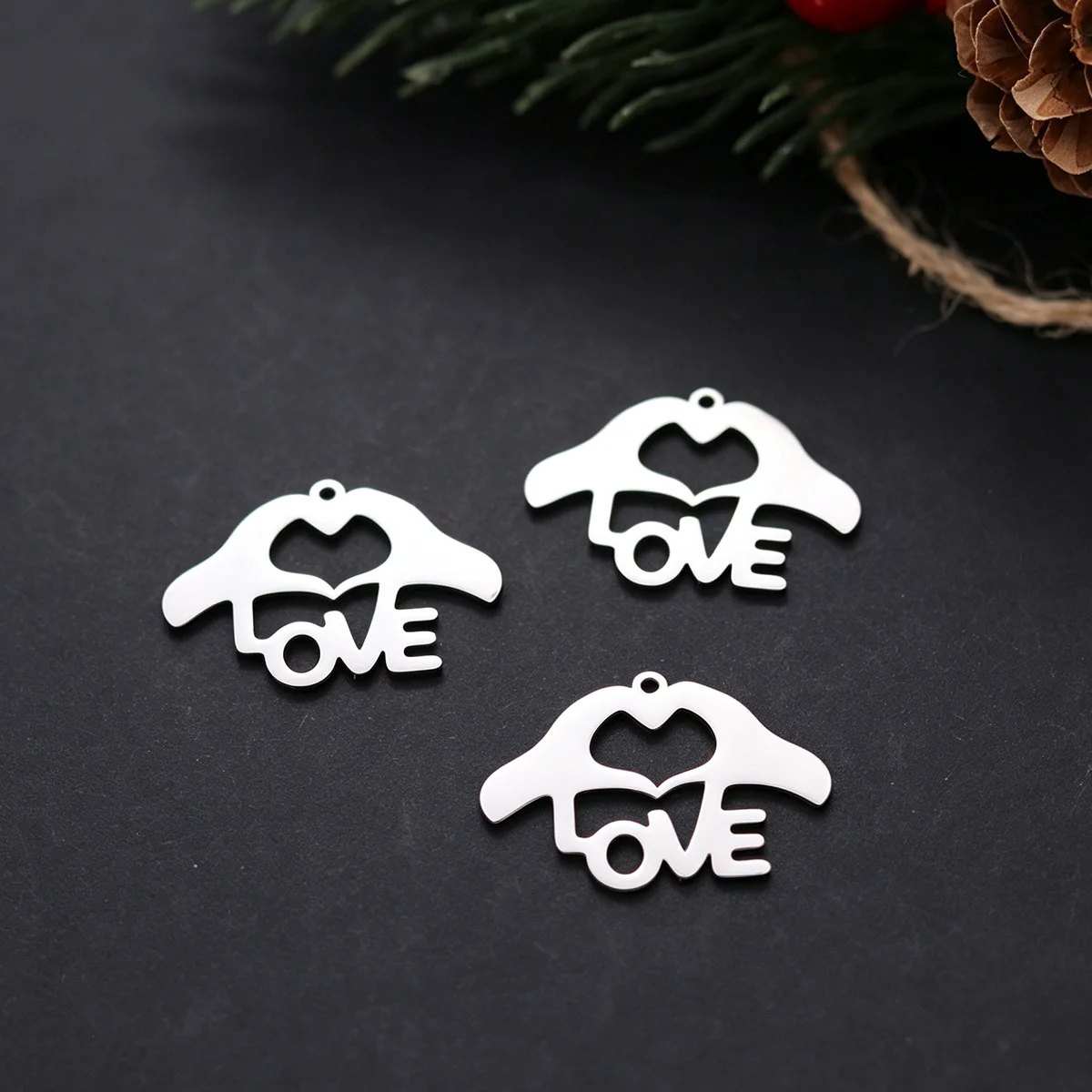 3pcs Valentine Hand Letter LOVE Silhouette DIY Vintage Bracelets Stainless Steel Charms Jewelry Making Romantic Pendant