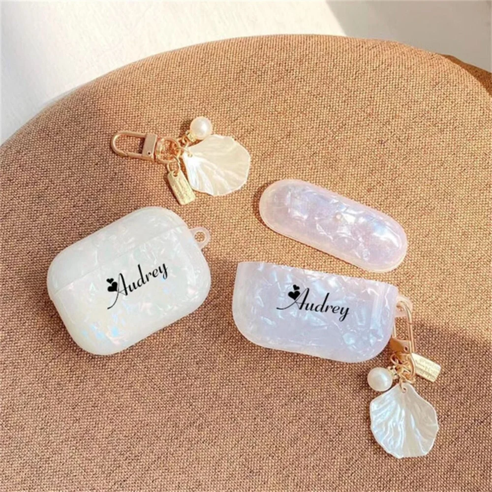 حافظة AirPod مخصصة مع لؤلؤة وقذيفة سحر جمالي اسم شخصي حافظة AirPods لأجهزة AirPods 1 2 Pro 2 غطاء سيليكون فاخر