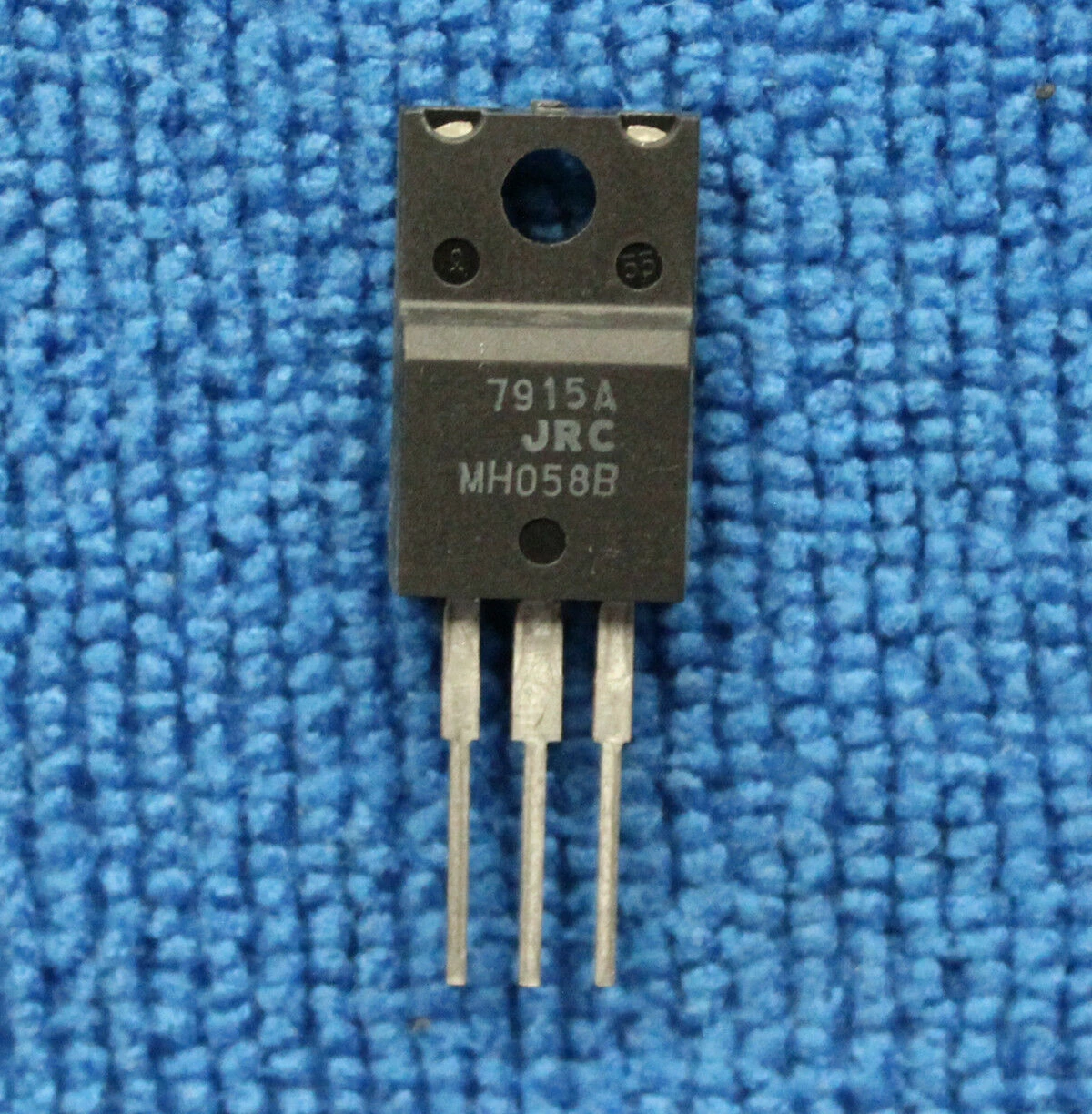 5pcs/lot NJM7915FA TO-220F 7915