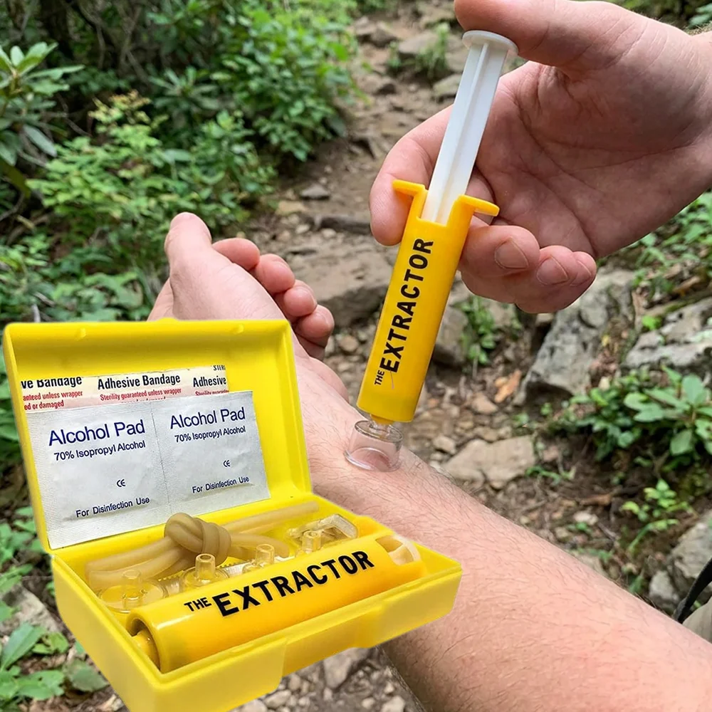Insect Bite, Bee Sting, Snake Bite Venom Extractor Suction Kit Tool Hand Pump Emergency Safety Quick Response Equipment Suitable for Hiking, Backpacking, Camping Snake and Insect Bite First Aid Kit Outdoor Emergency Survival Rescue Equipment