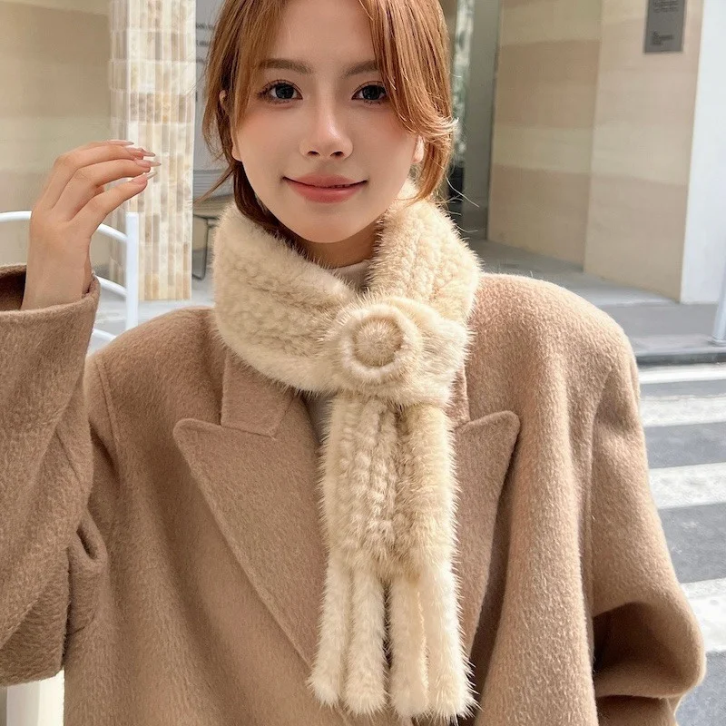 

Women's Hand Woven 100% Mink Fur Scarf With Natural Warmth Floeal Tassel Mink Fur Scarf For Women's Winter Luxury Mink Fur Scarf