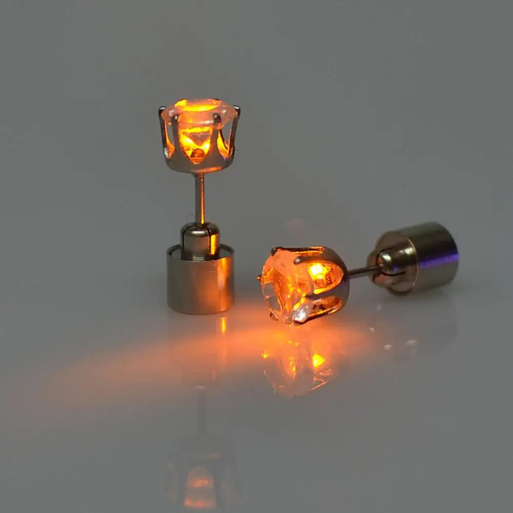 1-шт-мигающие-серьги-гвоздики-ручной-работы-высокая-прозрачность-украшение-из-искусственного-кристалла-портативные-светодиодные-женские-серьги-гвоздики-женские-аксессуары