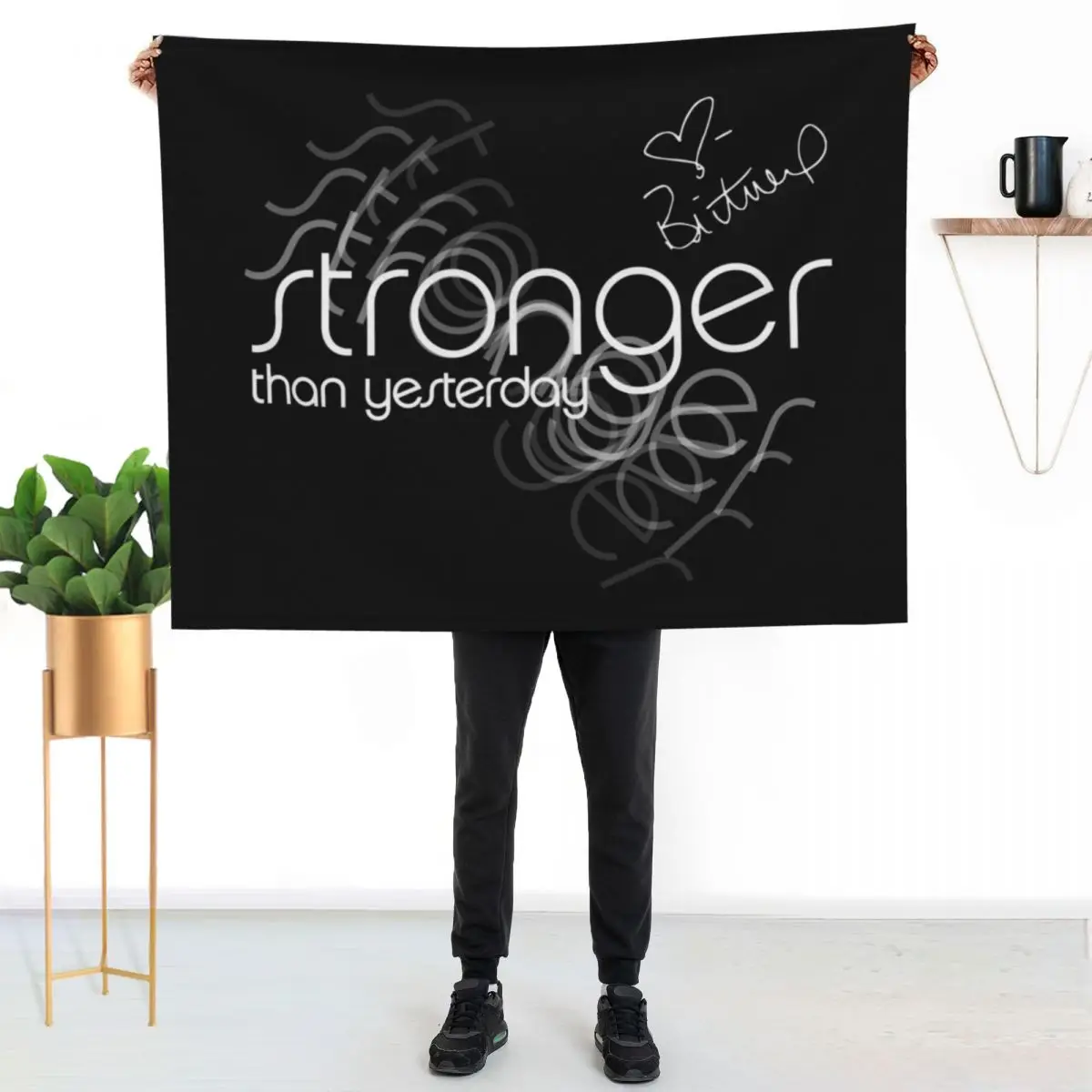 Stronger than yesterday - Britney Spears signature and Stronger logo Throw Blanket Soft sofa bed Beach Blankets