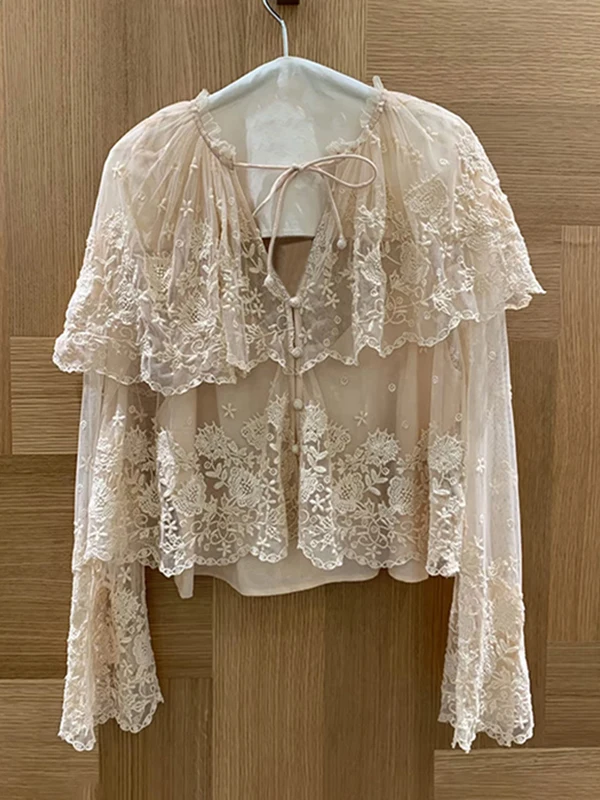 

Elegant Early Spring Lightweight Vintage Embroidered Mesh Shawl Sleeve Top for Women Breathable Skin-Friendly Straight Cut