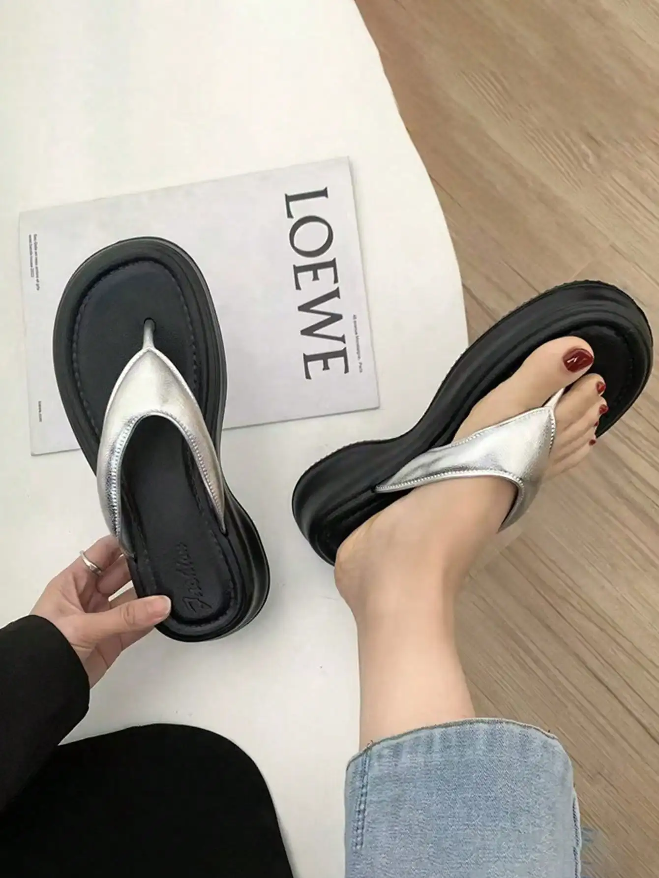 Summer Silver Thick Sole Flip Flops, Women's Height-Increasing Slides, Soft Anti-Slip Casual Platform Sandals