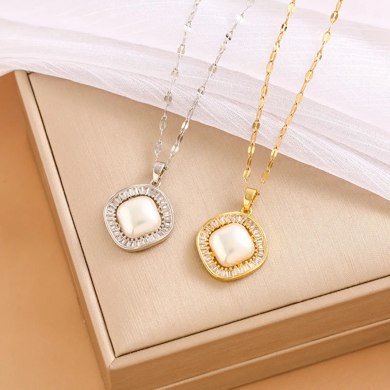 The latest 18k gold square titanium steel necklace with a unique and versatile style from 2025