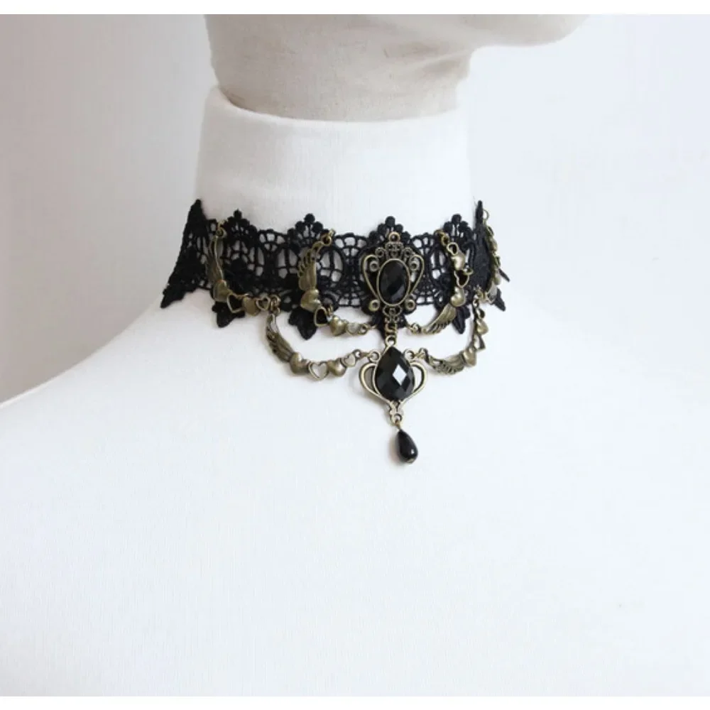 Gothic Crystal Black Lace Neck Choker Necklace for Women Vintage Victorian Steampunk Bracelet Jewelry For Halloween Party