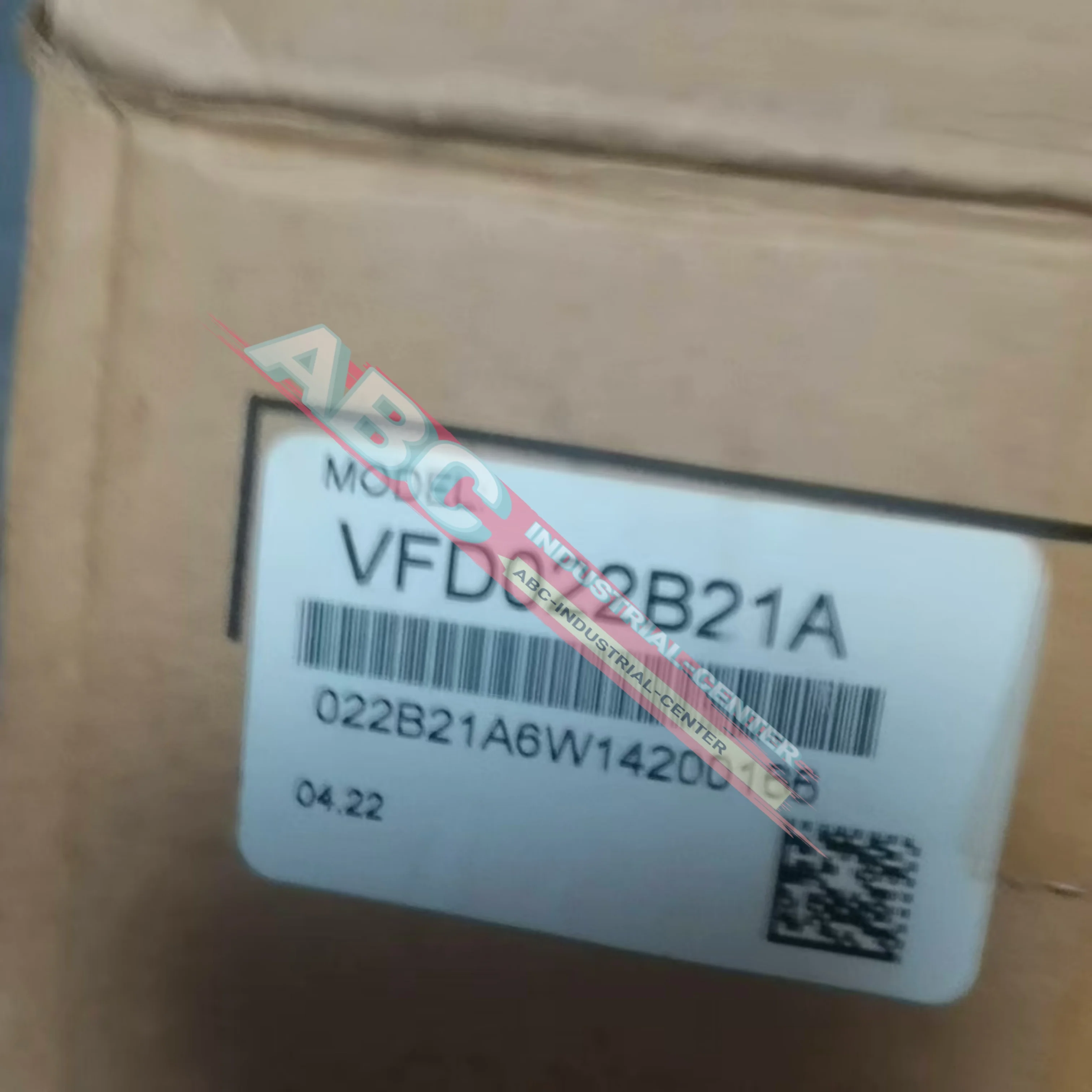 محول تردد VFD015E43A جديد وأصلي VFD022B21A