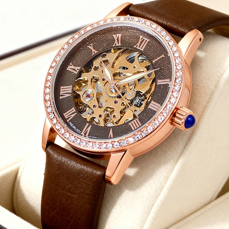 A women's brown leather belt casual style gentle and elegant quartz watch