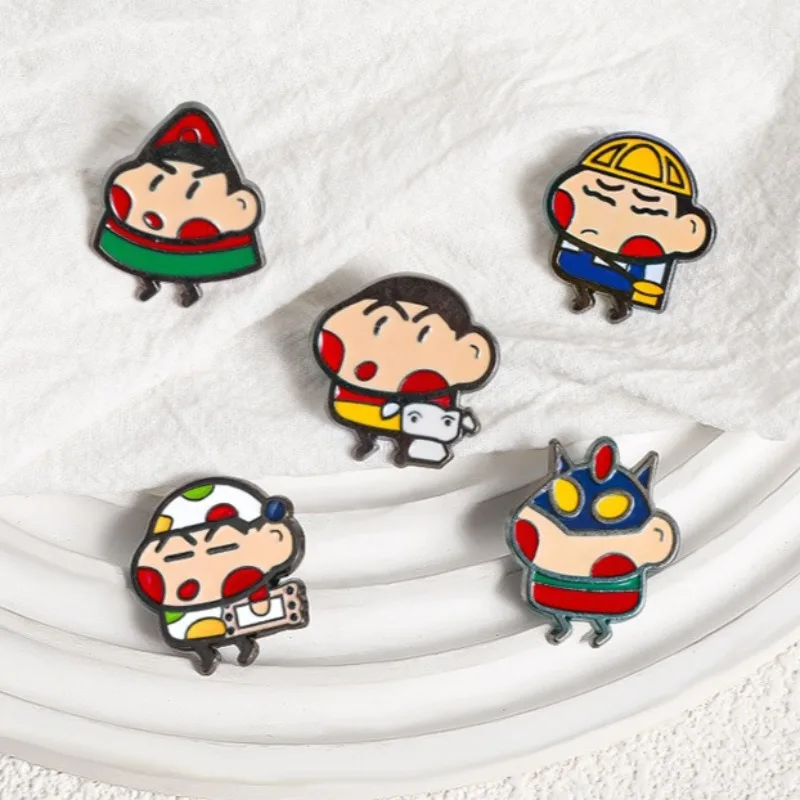 

New Crayon ShinChan Anime Cute Cartoon Brooch Creative Metal Decoration Accessories Clothing Pendant Accessories Gifts
