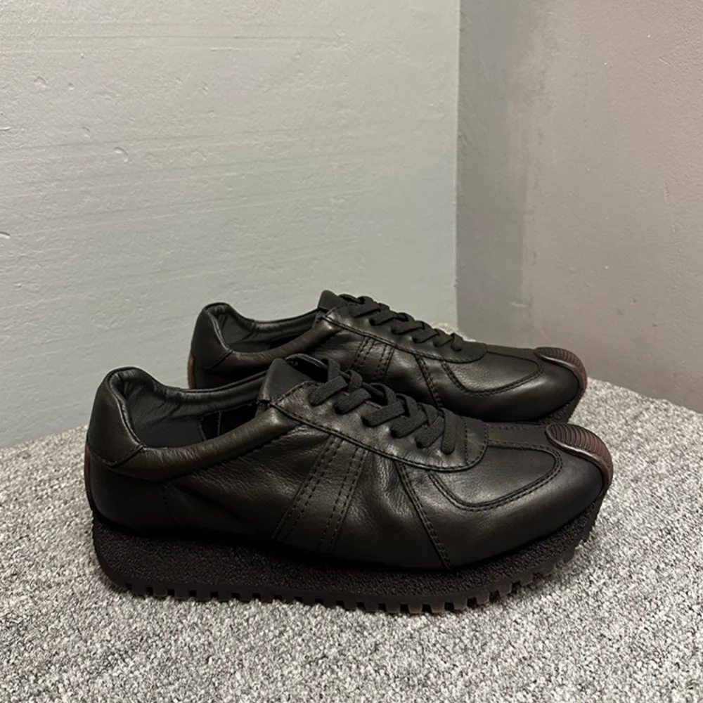 New Japanese-style retro leather low-top versatile casual shoes, lightweight and fashionable sports men's shoes