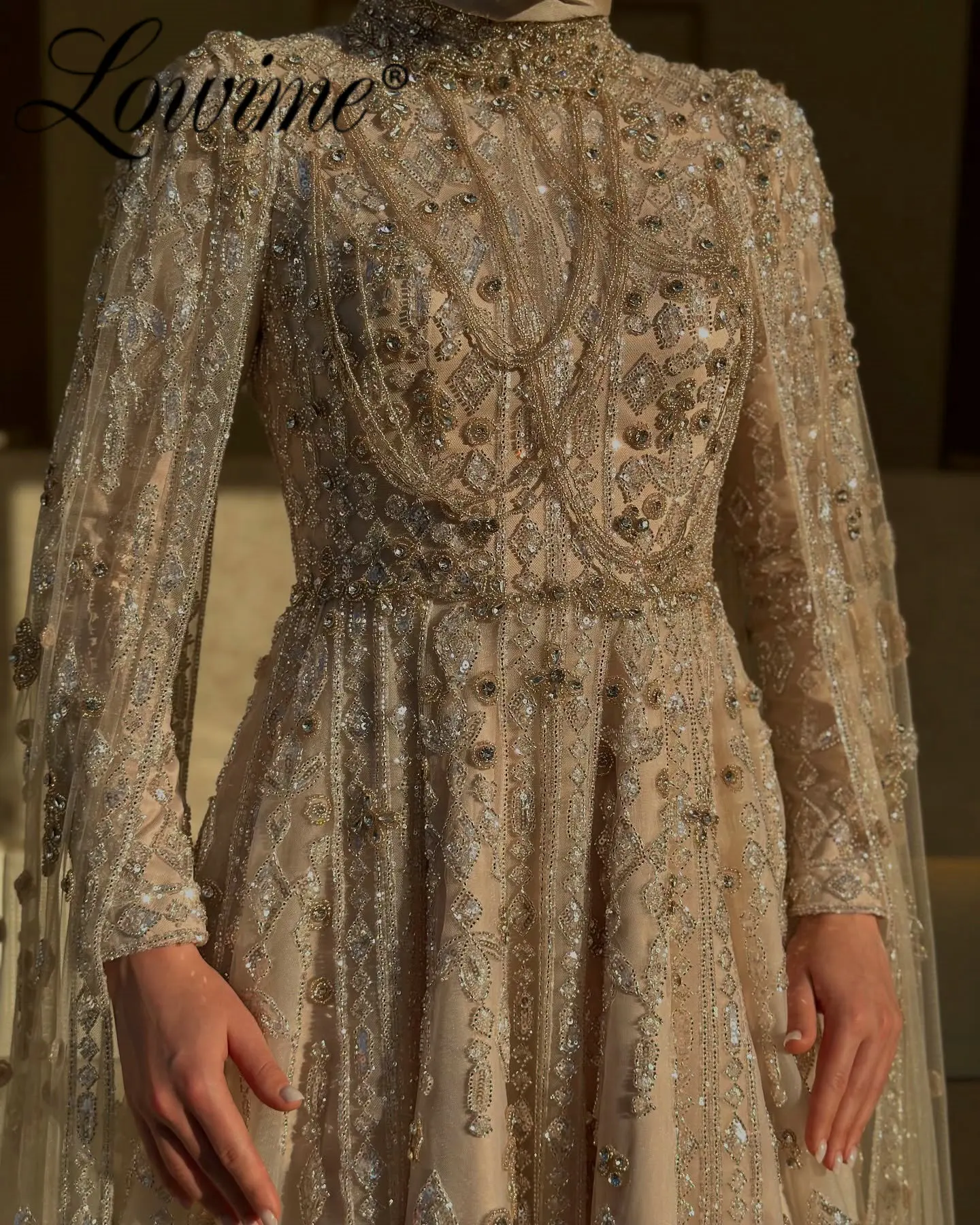 فساتين سهرة بأكمام كيب إسلامية في الشرق الأوسط مخصصة في دبي العربية مطرز فساتين حفلات رسمية أنيقة لحفلات الزفاف