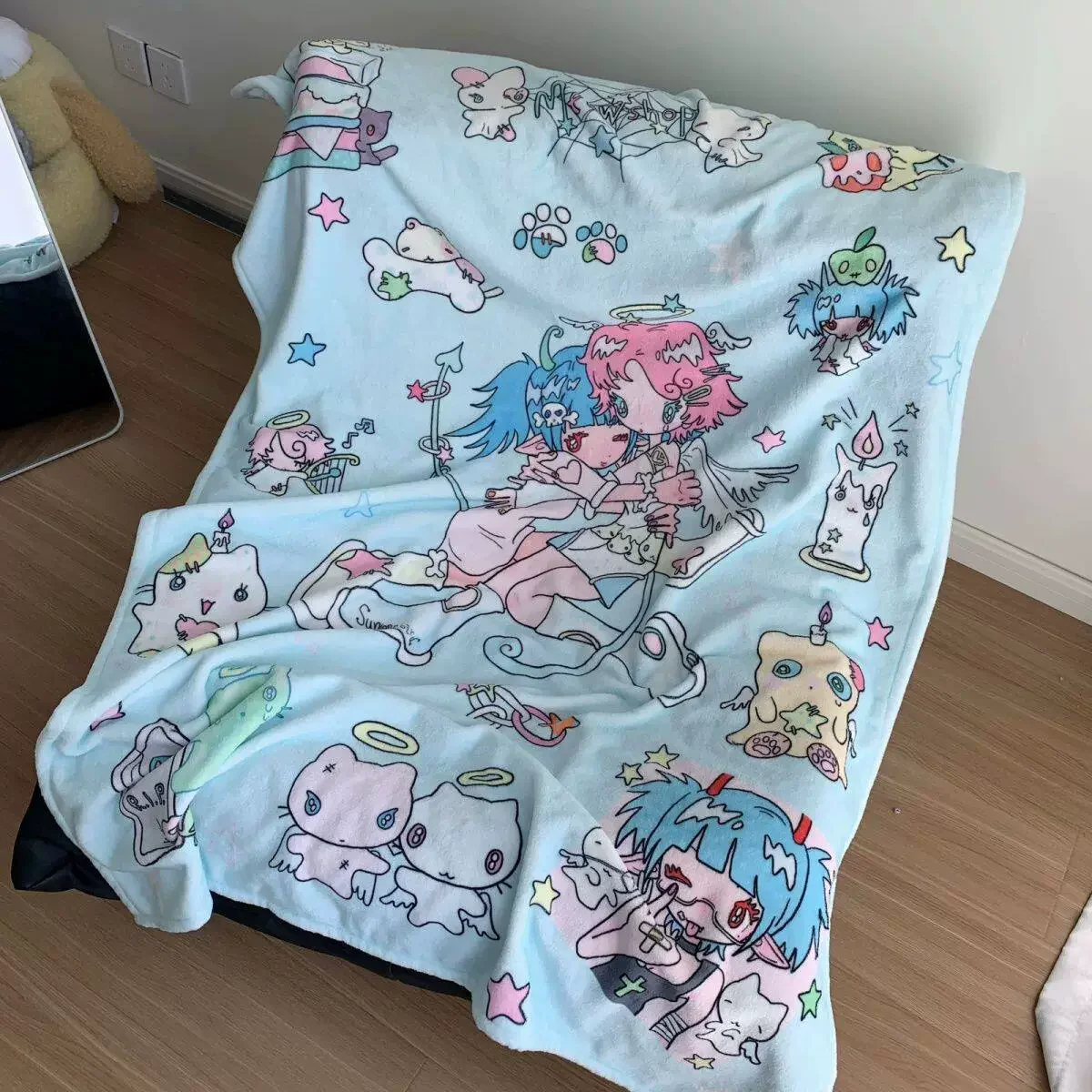 Angel Devil Print Double-Sided Flannel Blanket Winter Thick Throw Blanket office lunch break air-conditioned blanket