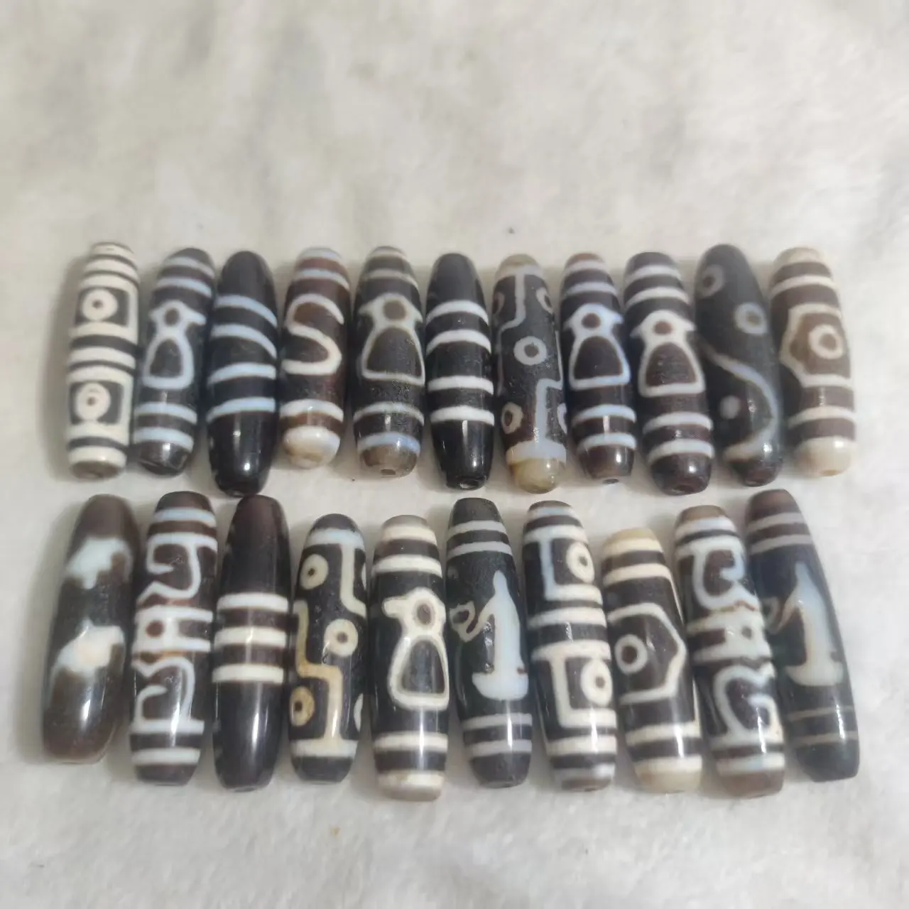 21pcs/lot 45-47mm long Tibetan Dzi beads Different Totems Guanyin 9 eyes 3 eyes  natural stones for jewelry making