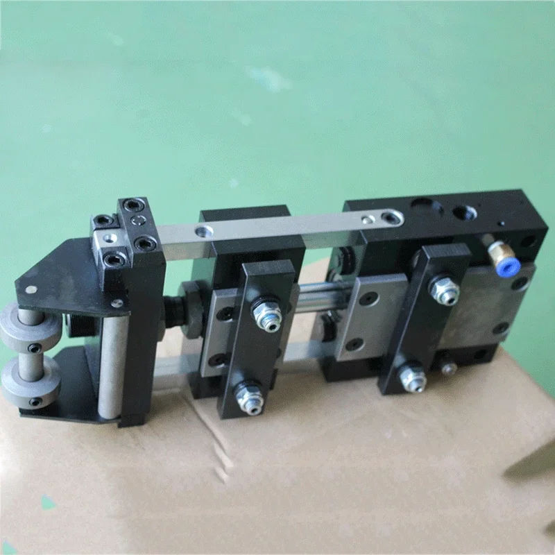 High precision pneumatic clamping machine, punching machine, feeding machine, air feeding  pulling