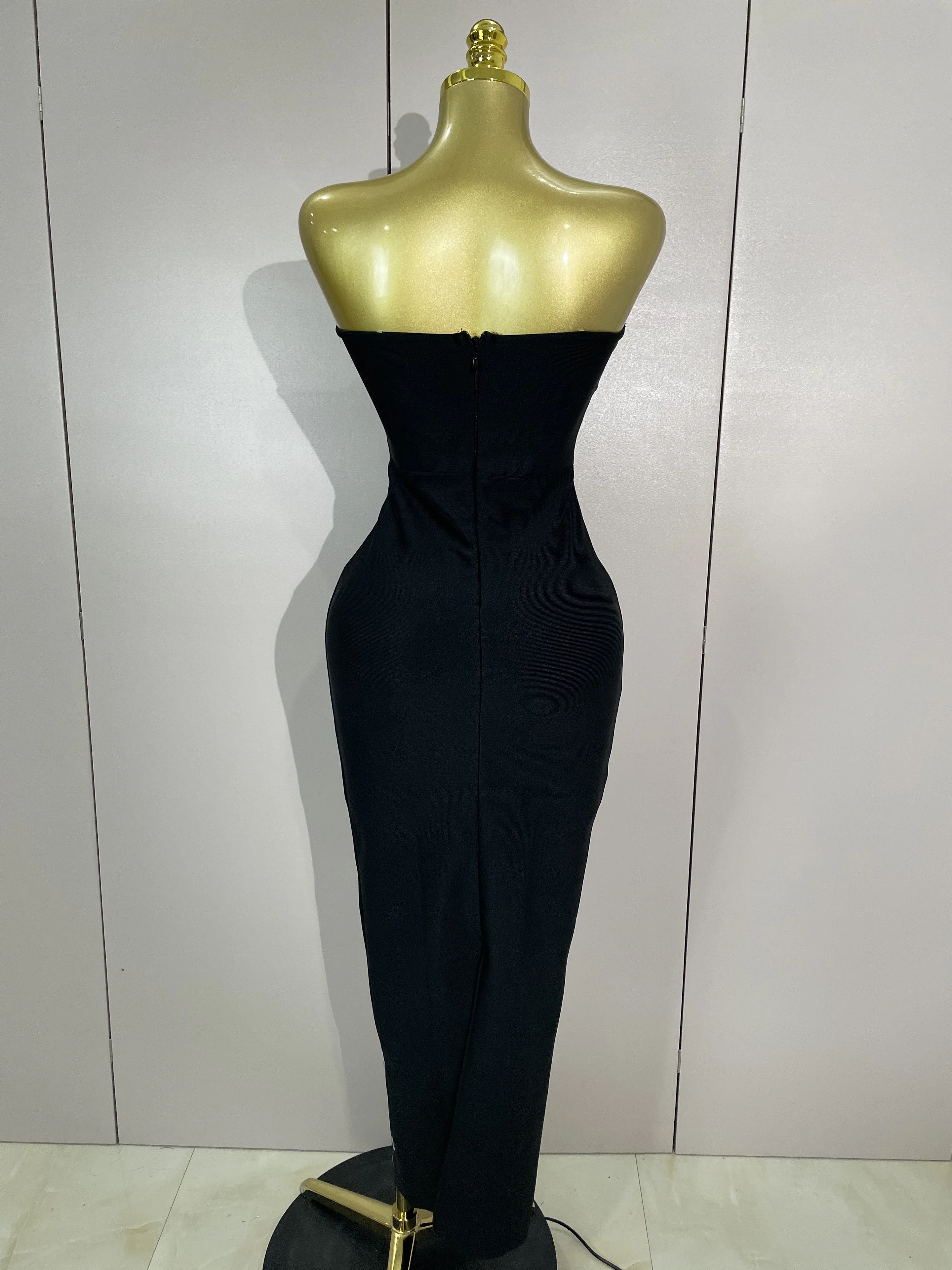 หรูหราR Hinestoneเซ็กซี่ที่ไม่มีสายหนังB Odyconผ้าพันแผลชุดผู้หญิงดาราหรูหราชุดราตรีพรหมวันเกิดชุดแต่งงานบุคคลทั่วไป