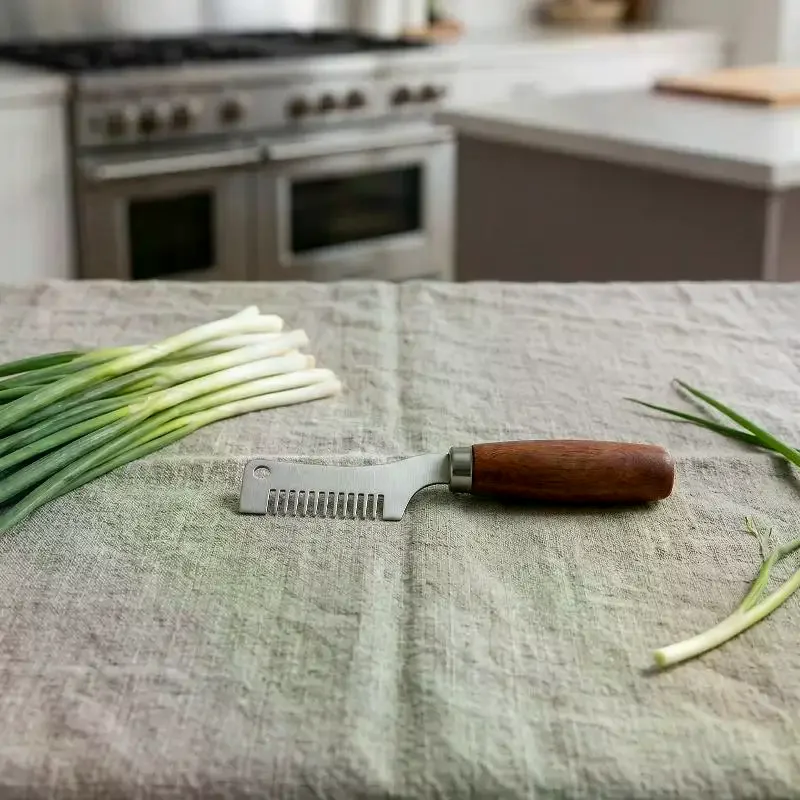 Professional Scallion Slicer Green Onion Cutter With Curved Design Stainless Steel Blades Wooden Handle Kitchen Cooking Tools
