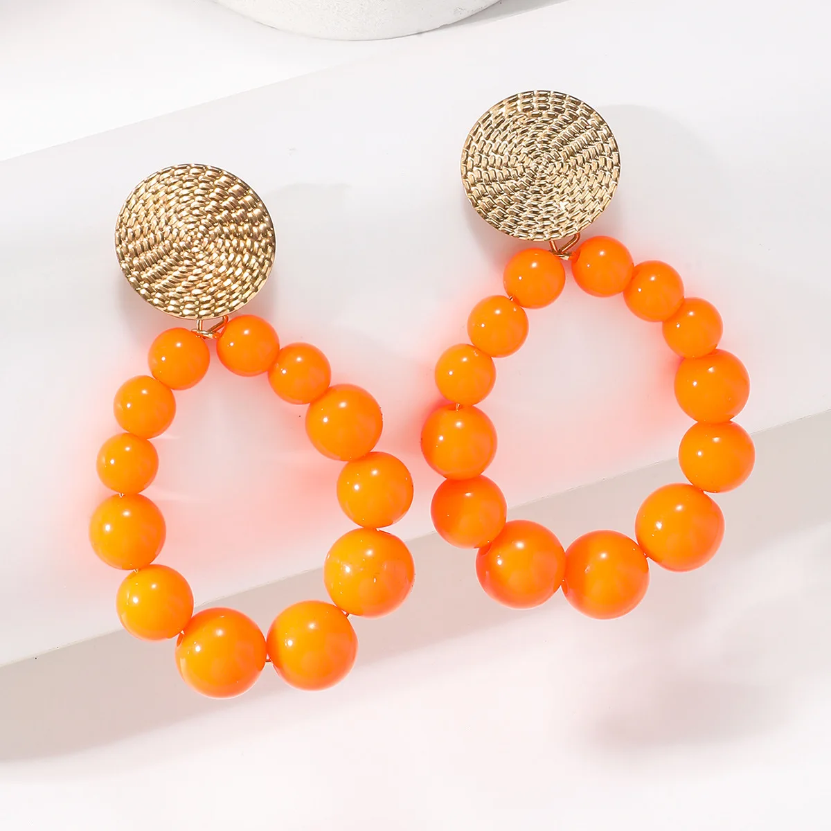 New European and American exaggerated color round bead stud earrings ins wind Internet celebrities with the same gradual change